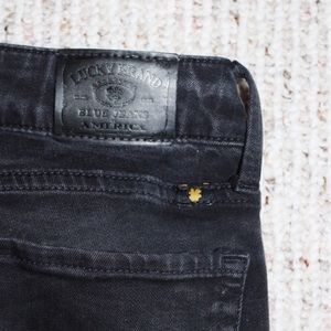Lucky Brand Ripped Black Skinny Jeans!